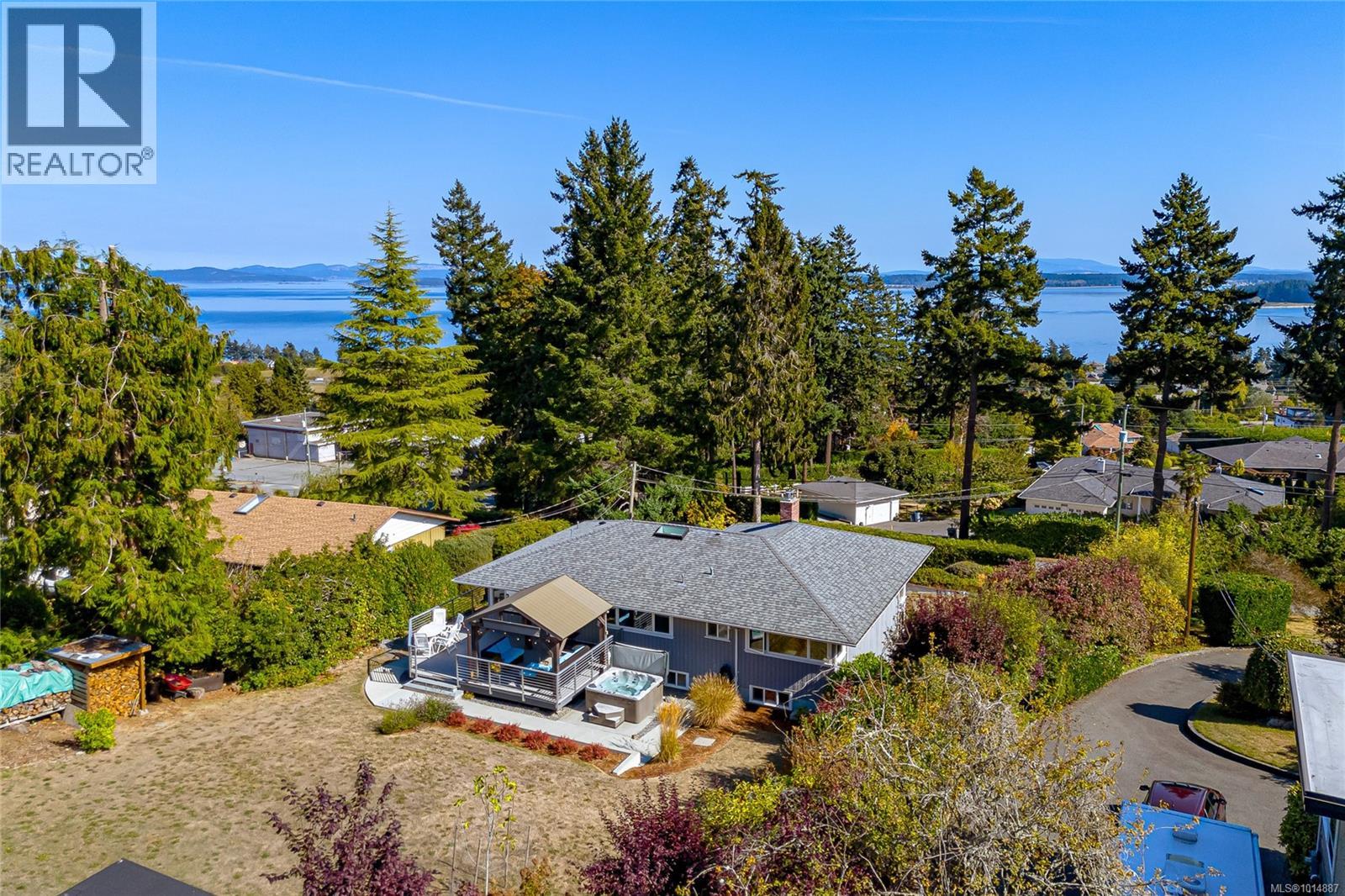 8650 Emard Terr, North Saanich