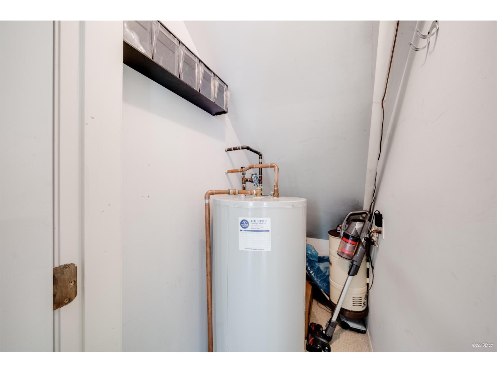 3 1552 EVERALL STREET, White Rock