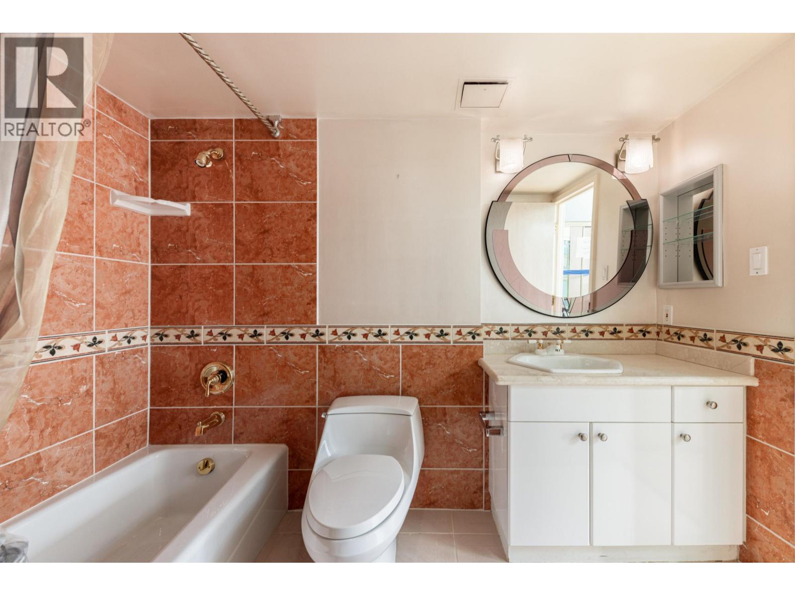 1009 1450 PENNYFARTHING DRIVE, Vancouver