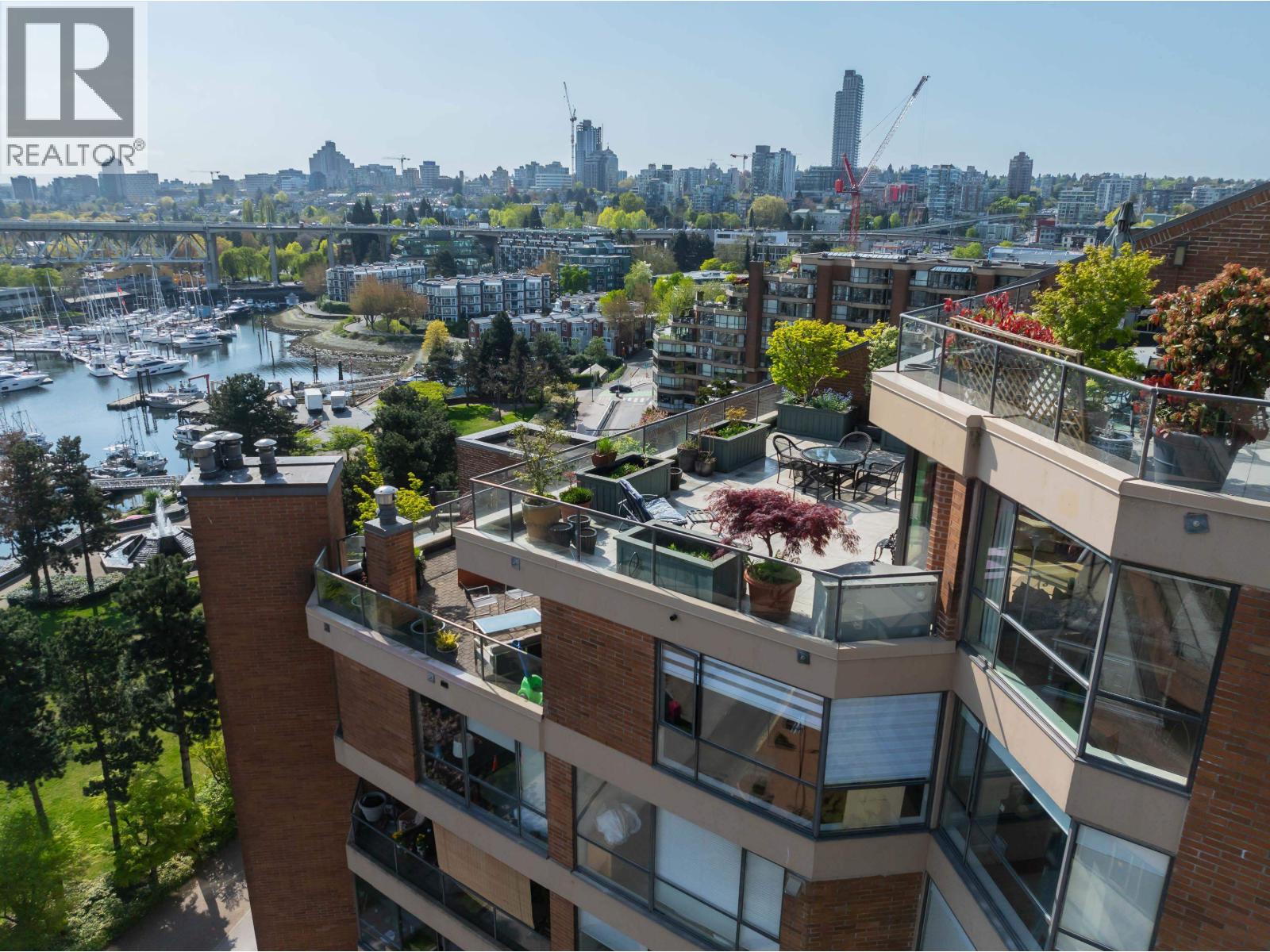 1009 1450 PENNYFARTHING DRIVE, Vancouver