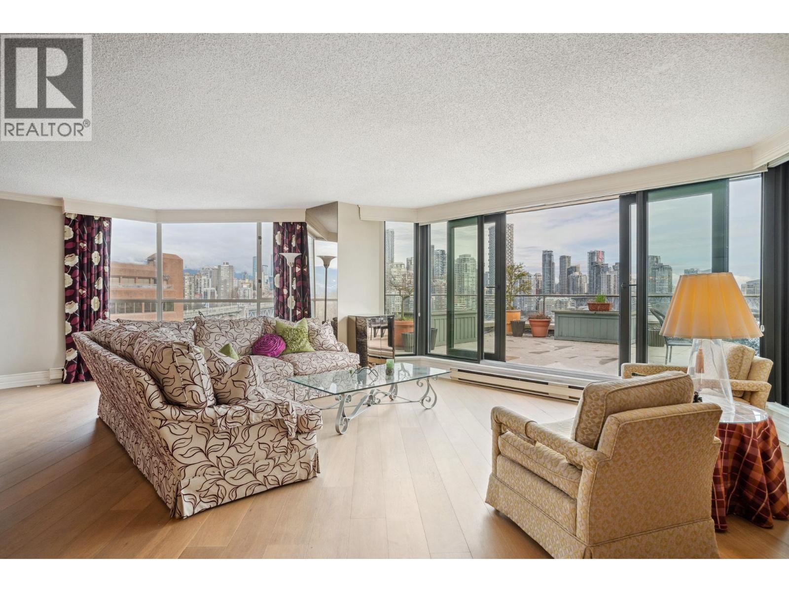 1009 1450 PENNYFARTHING DRIVE, Vancouver