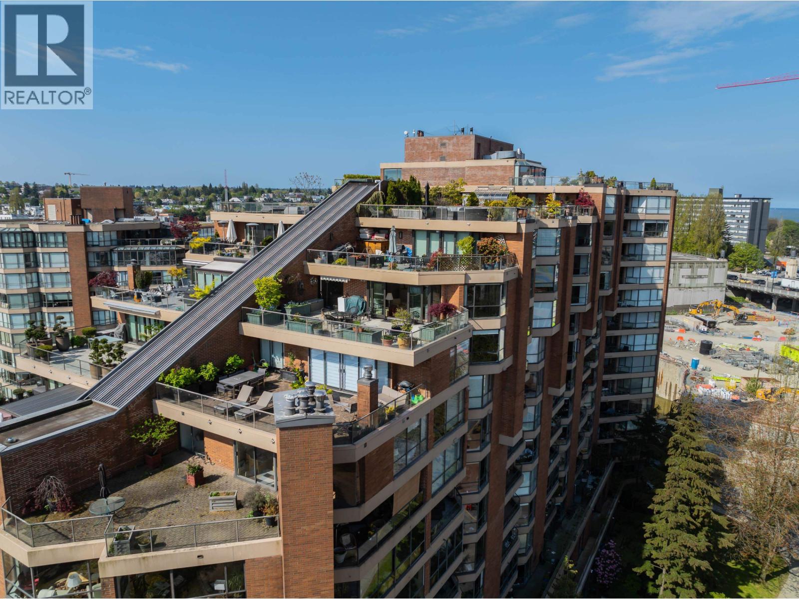 1009 1450 PENNYFARTHING DRIVE, Vancouver