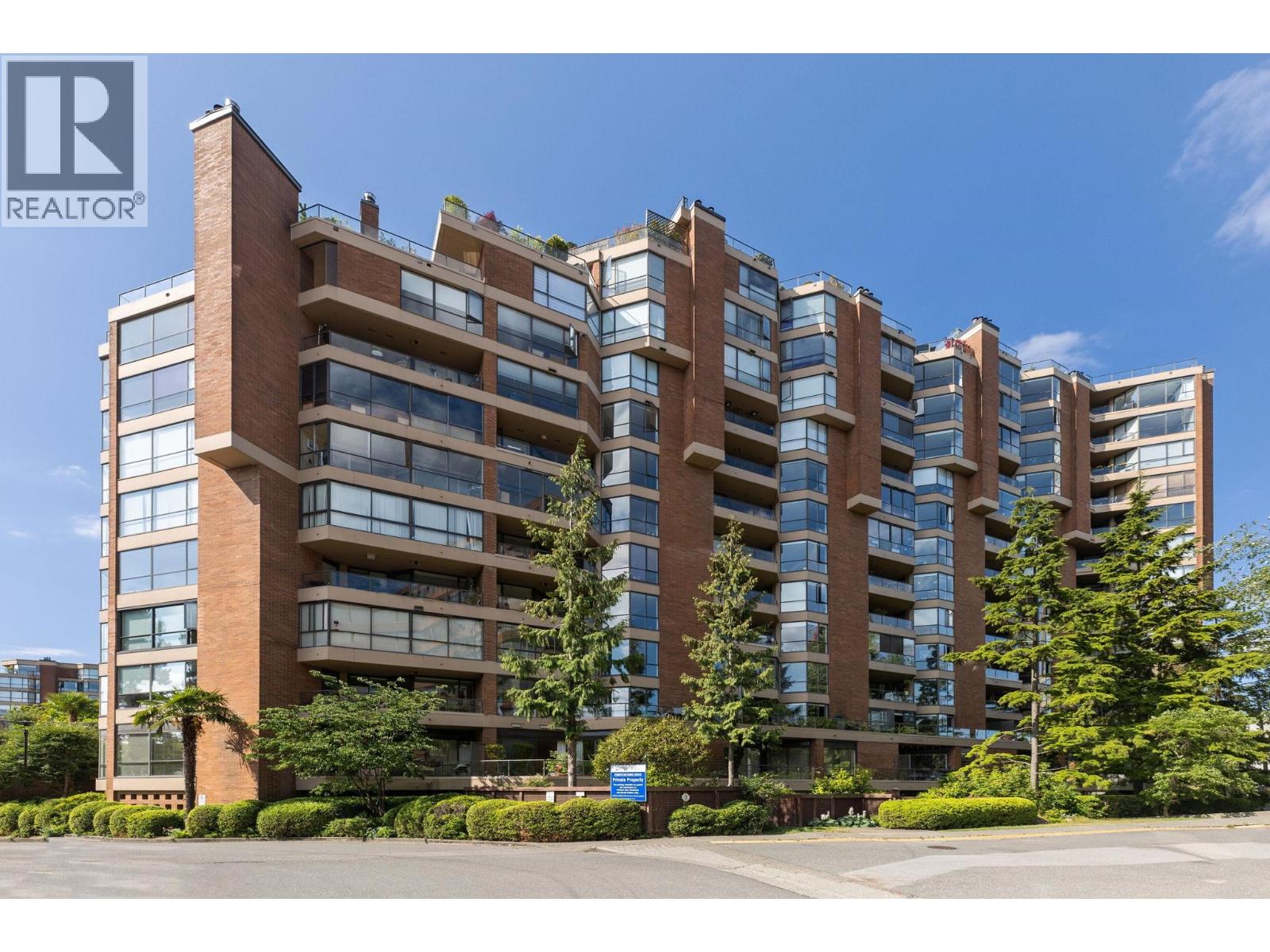 1009 1450 PENNYFARTHING DRIVE, Vancouver