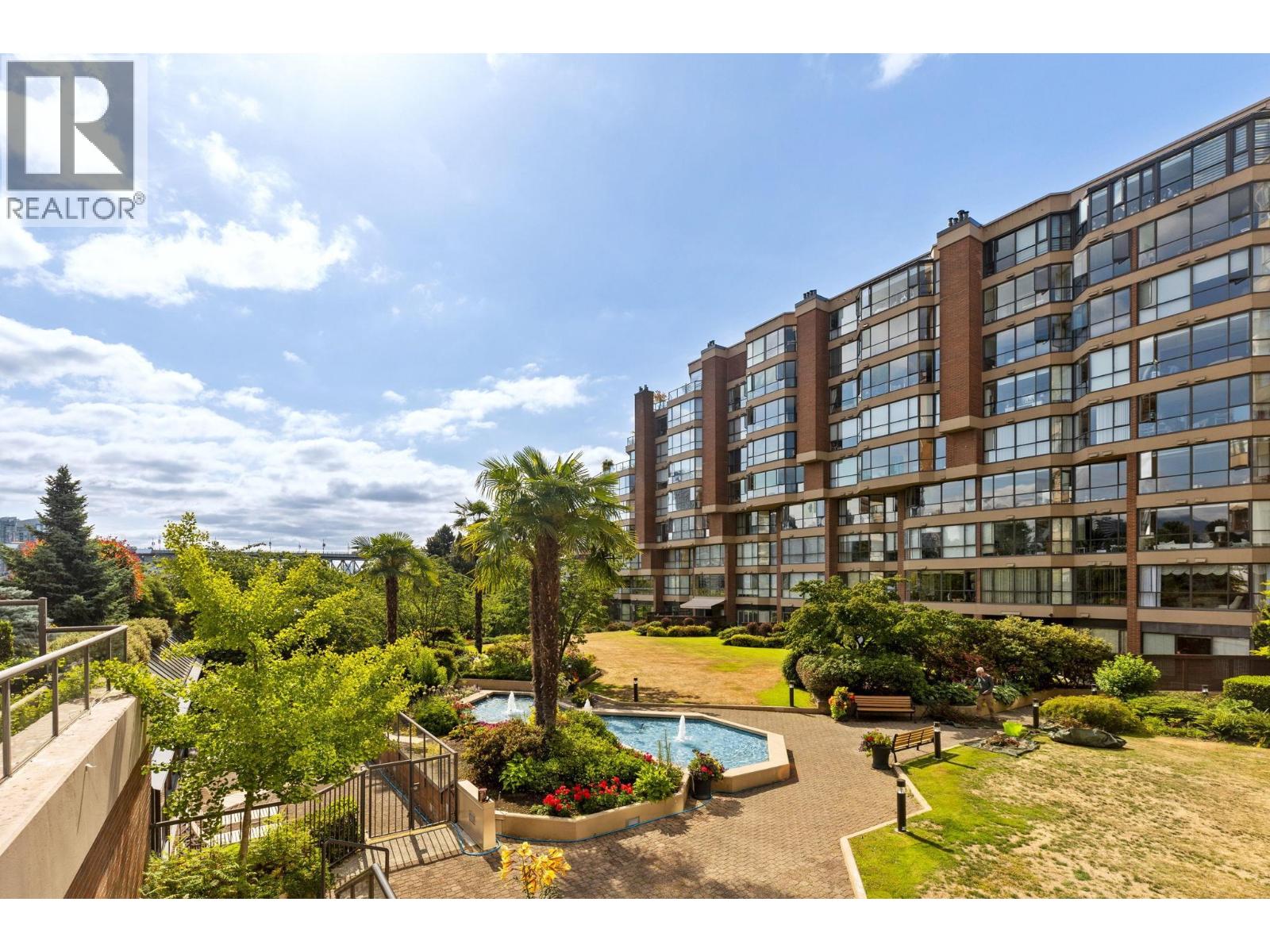 1009 1450 PENNYFARTHING DRIVE, Vancouver