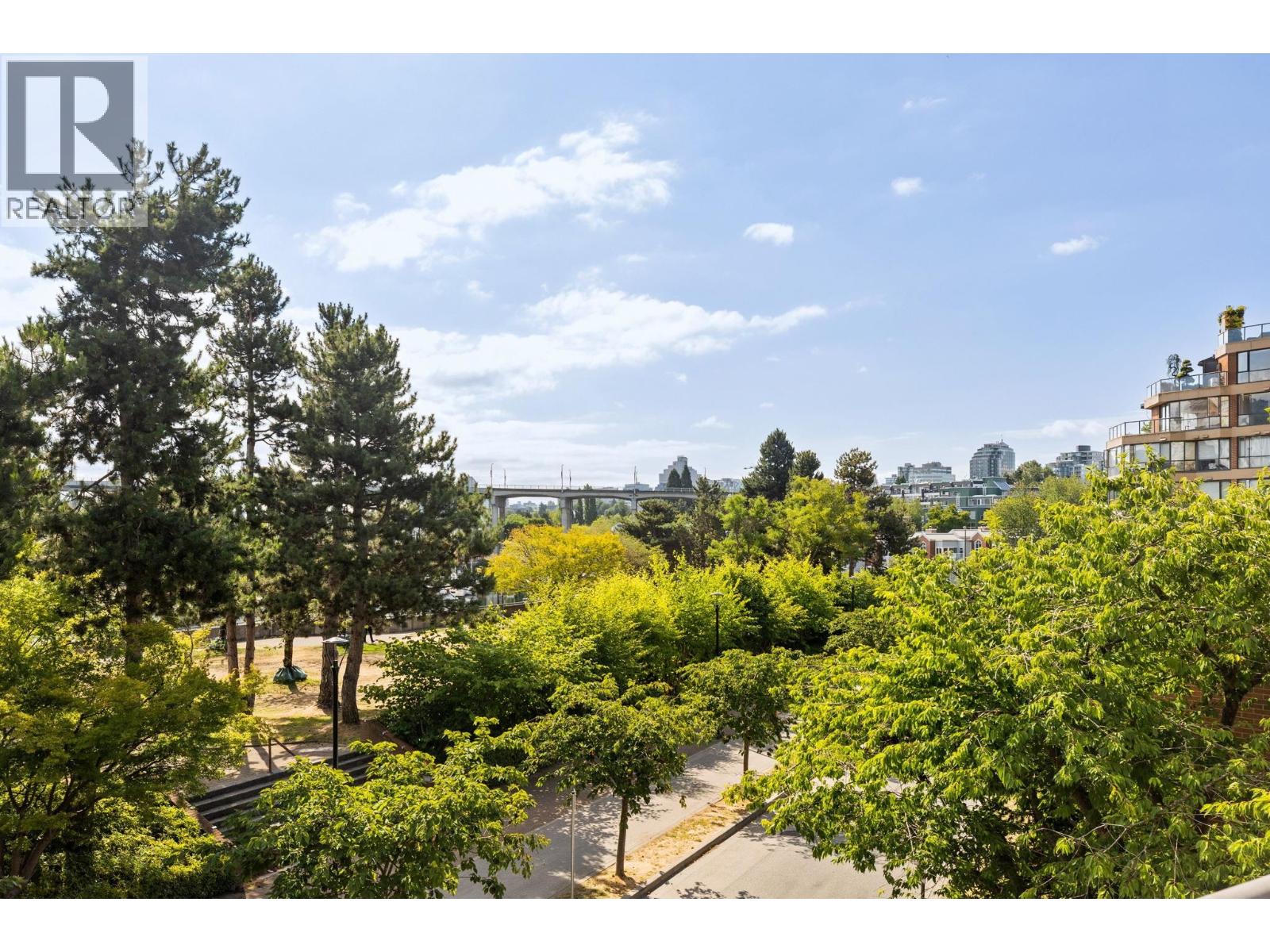 1009 1450 PENNYFARTHING DRIVE, Vancouver