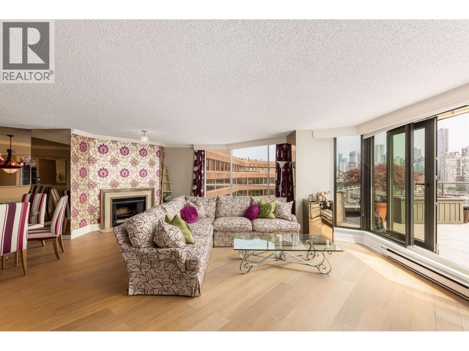 1009 1450 PENNYFARTHING DRIVE, Vancouver