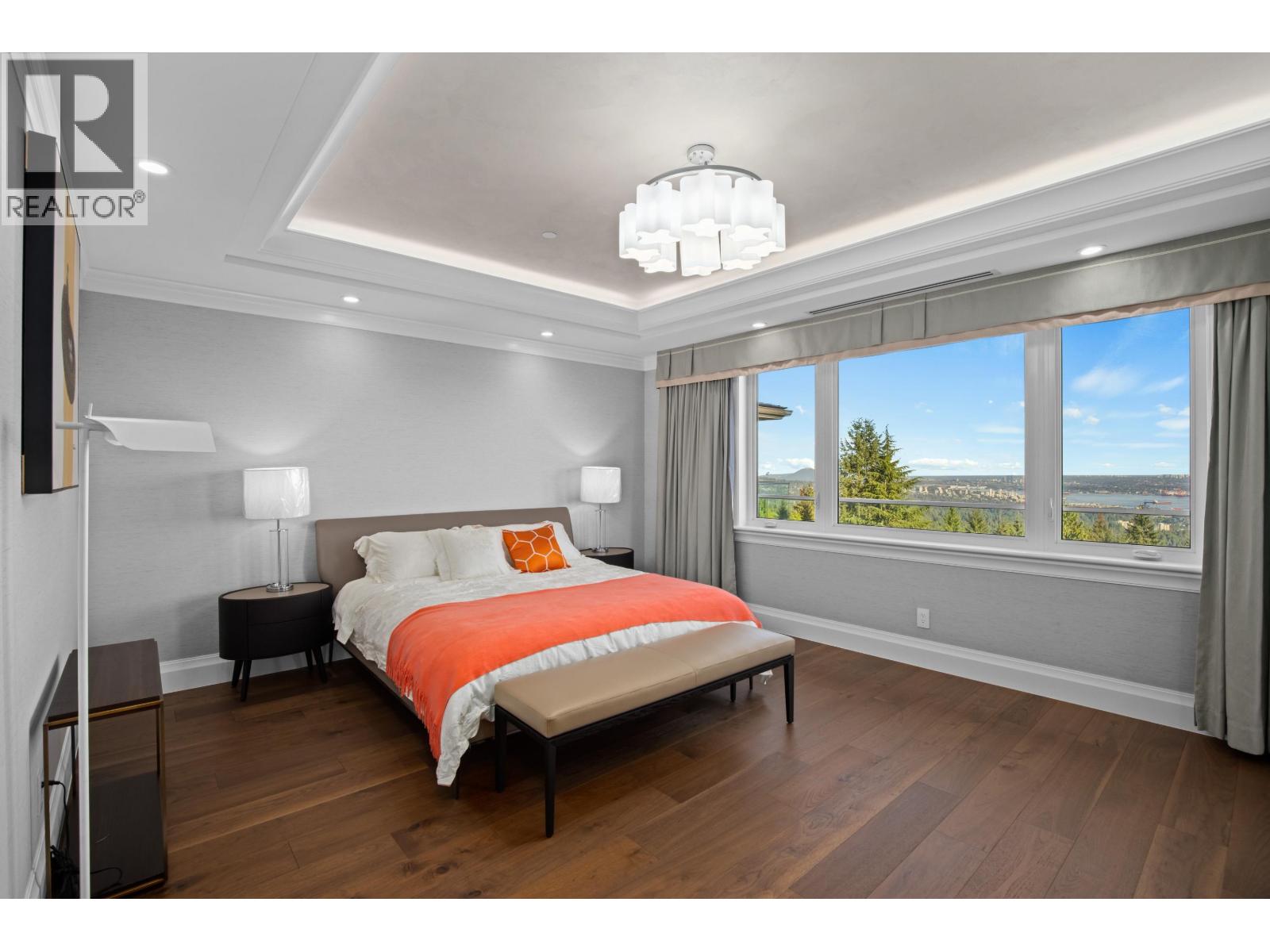 1436 SANDHURST PLACE, West Vancouver