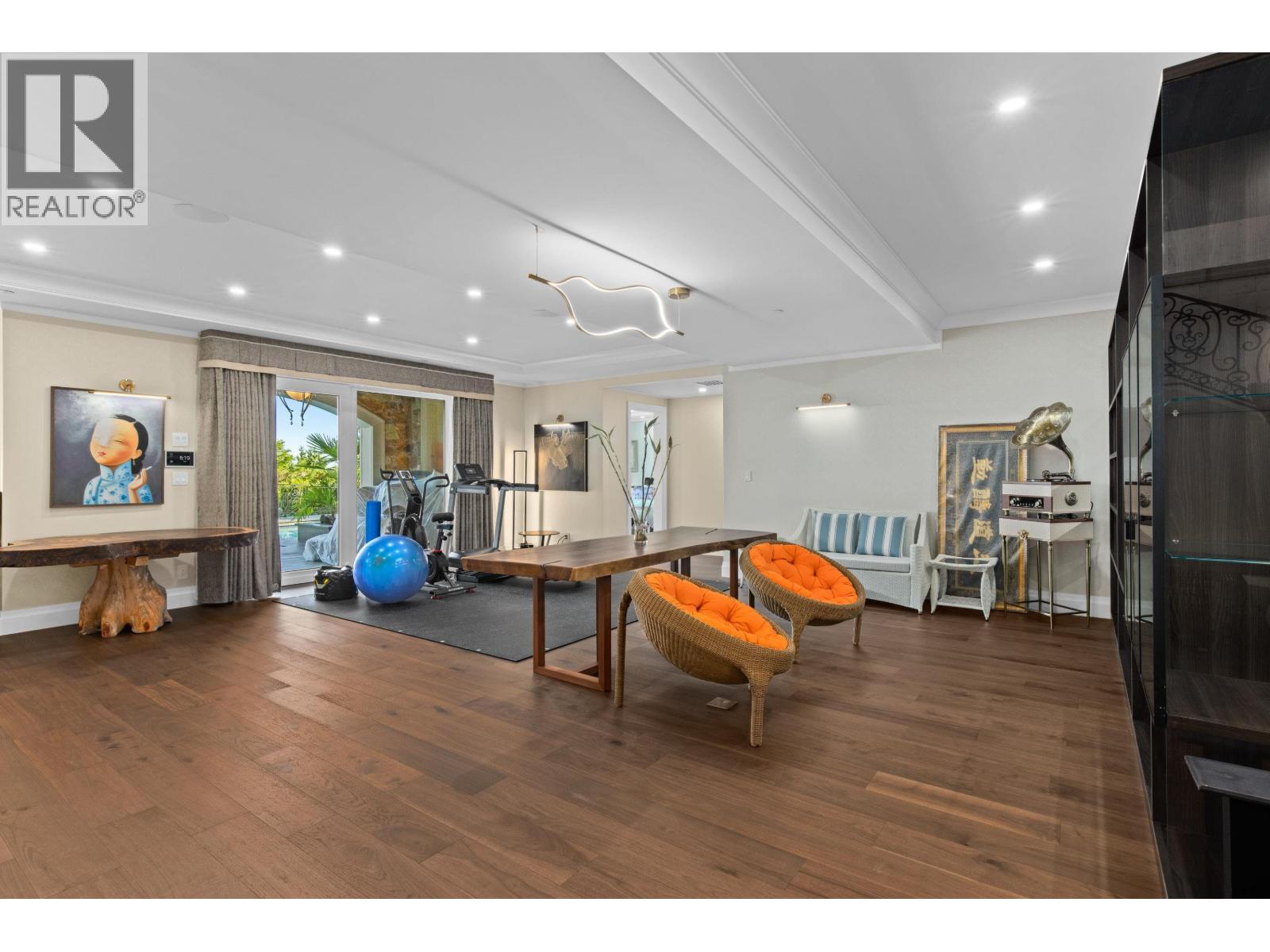 1436 SANDHURST PLACE, West Vancouver