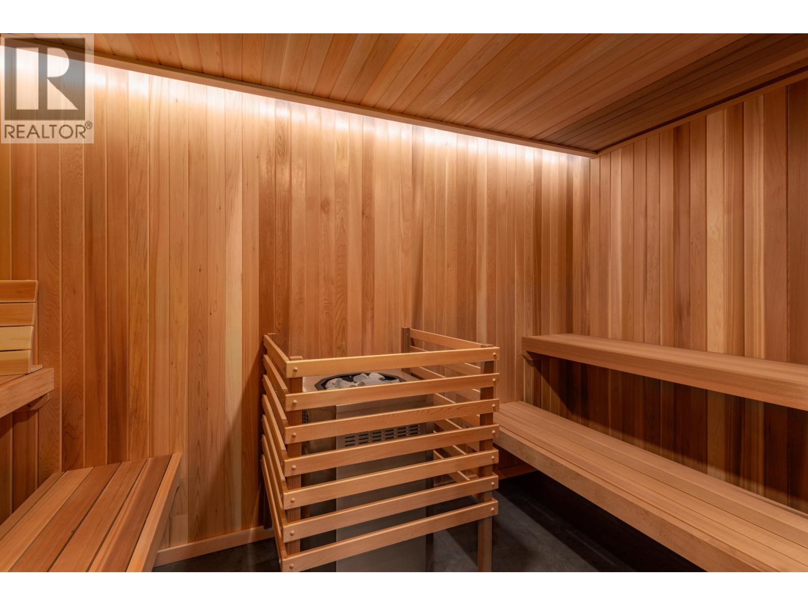 1436 SANDHURST PLACE, West Vancouver