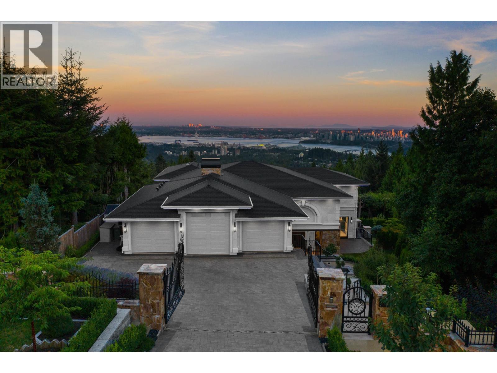 1436 SANDHURST PLACE, West Vancouver