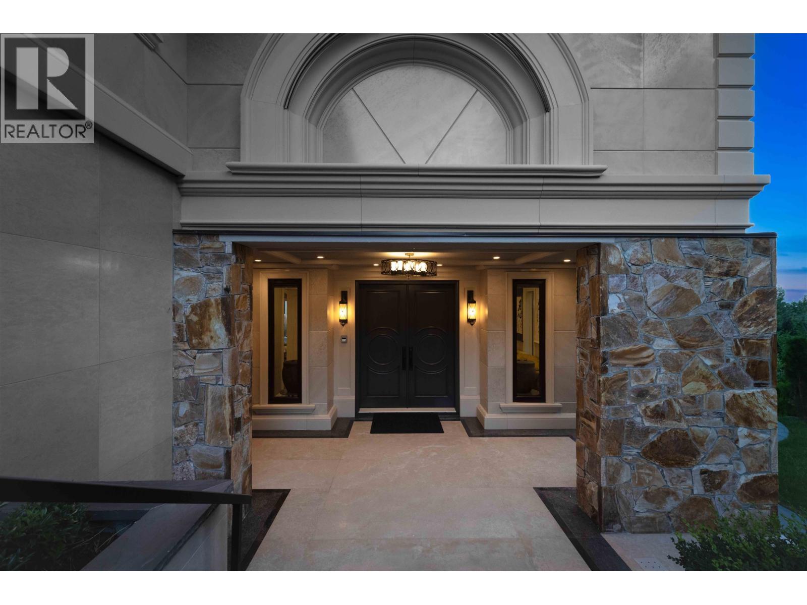 1436 SANDHURST PLACE, West Vancouver