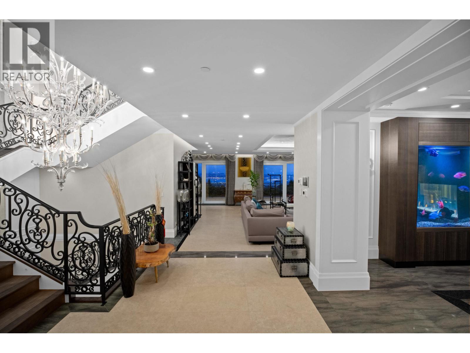 1436 SANDHURST PLACE, West Vancouver