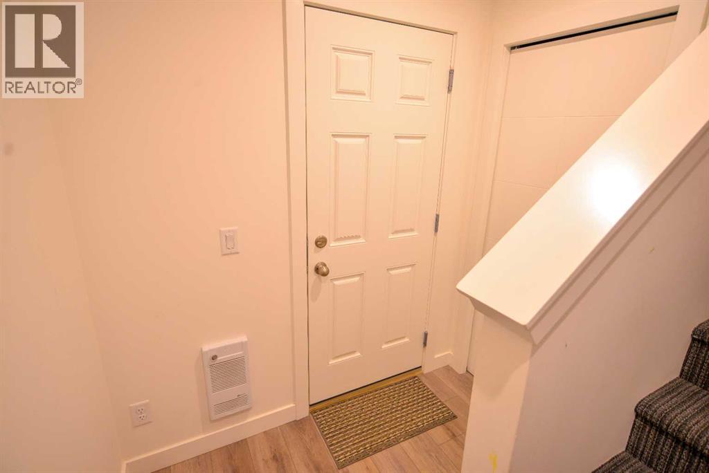 Single Family House for Sale in  Spring Creek Common SW Springbank Hill Calgary 