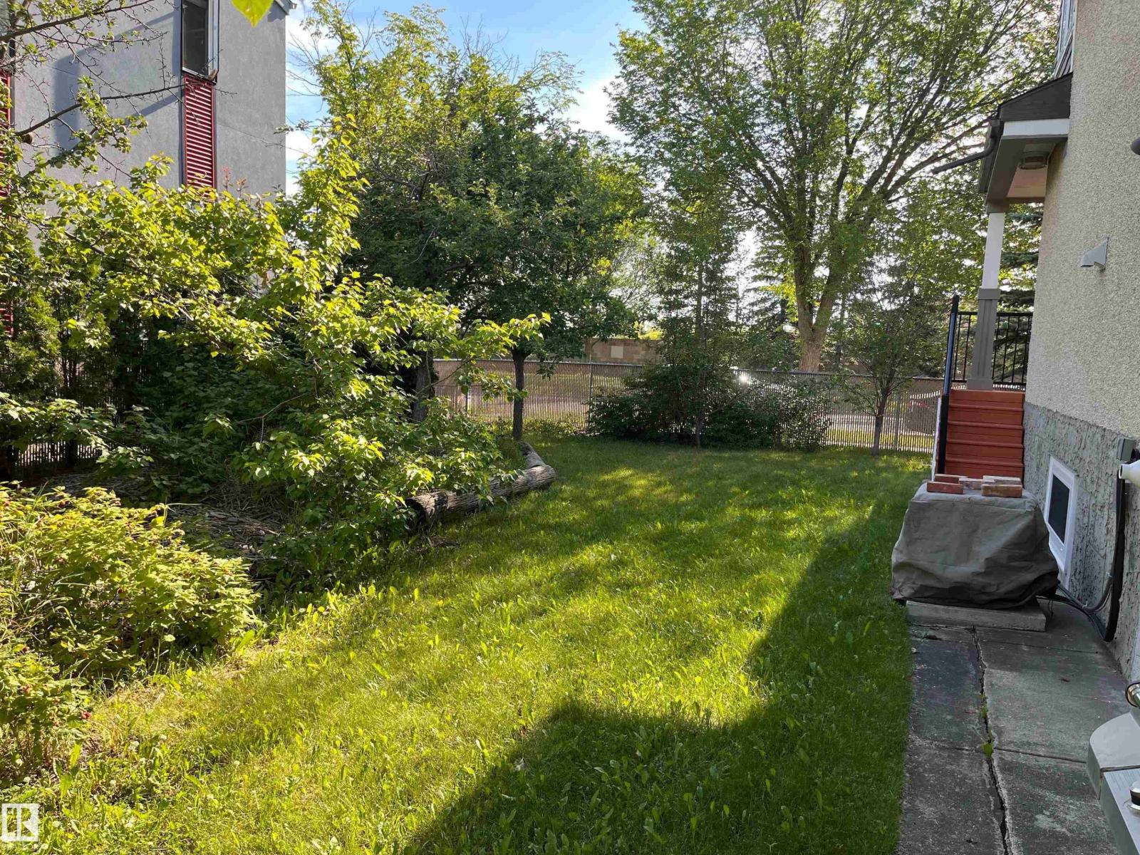 11910 76 St NW, Edmonton