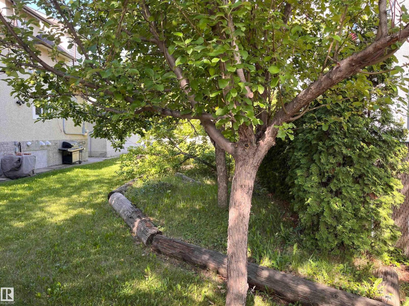 11910 76 St NW, Edmonton