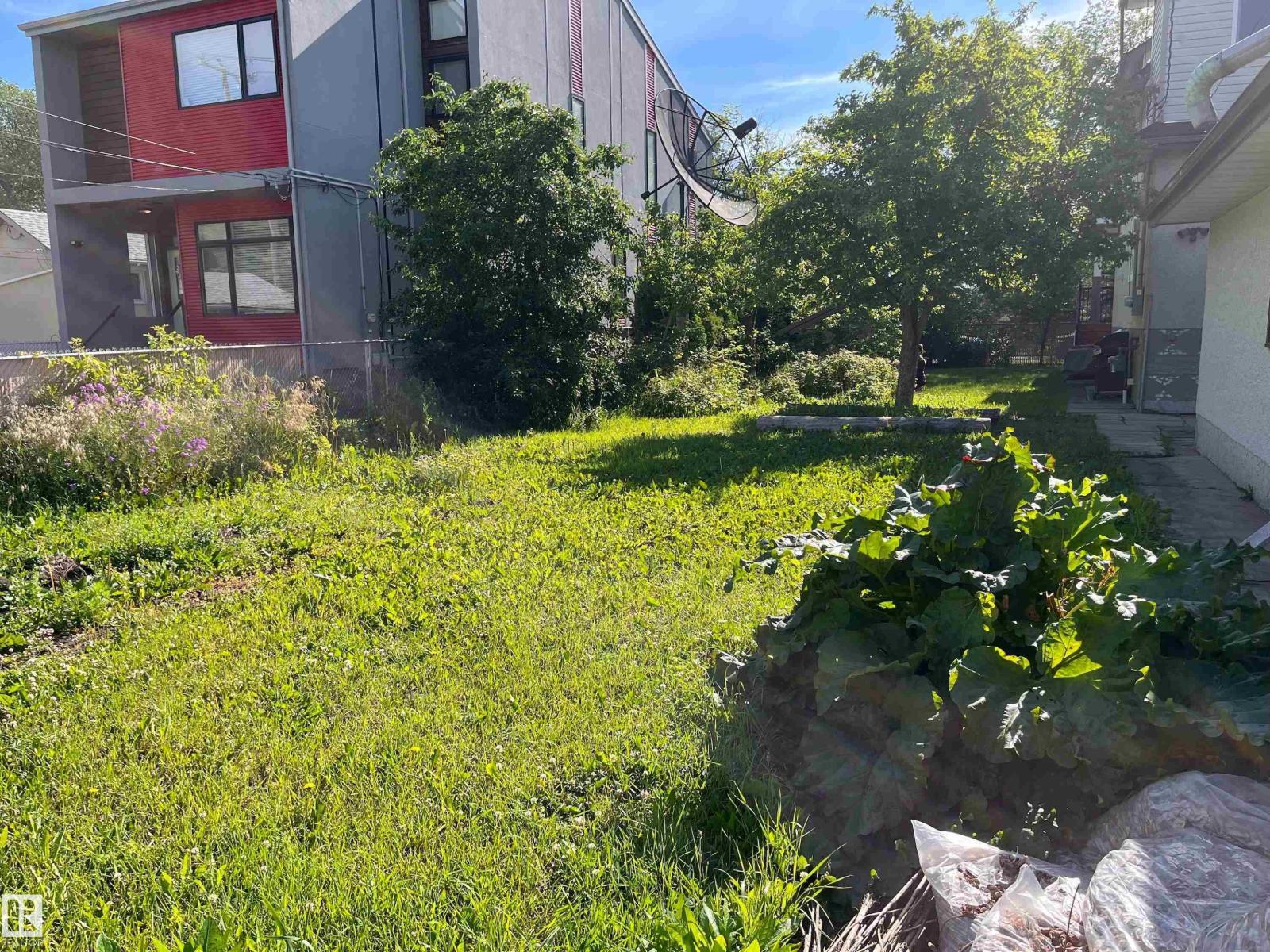 11910 76 St NW, Edmonton