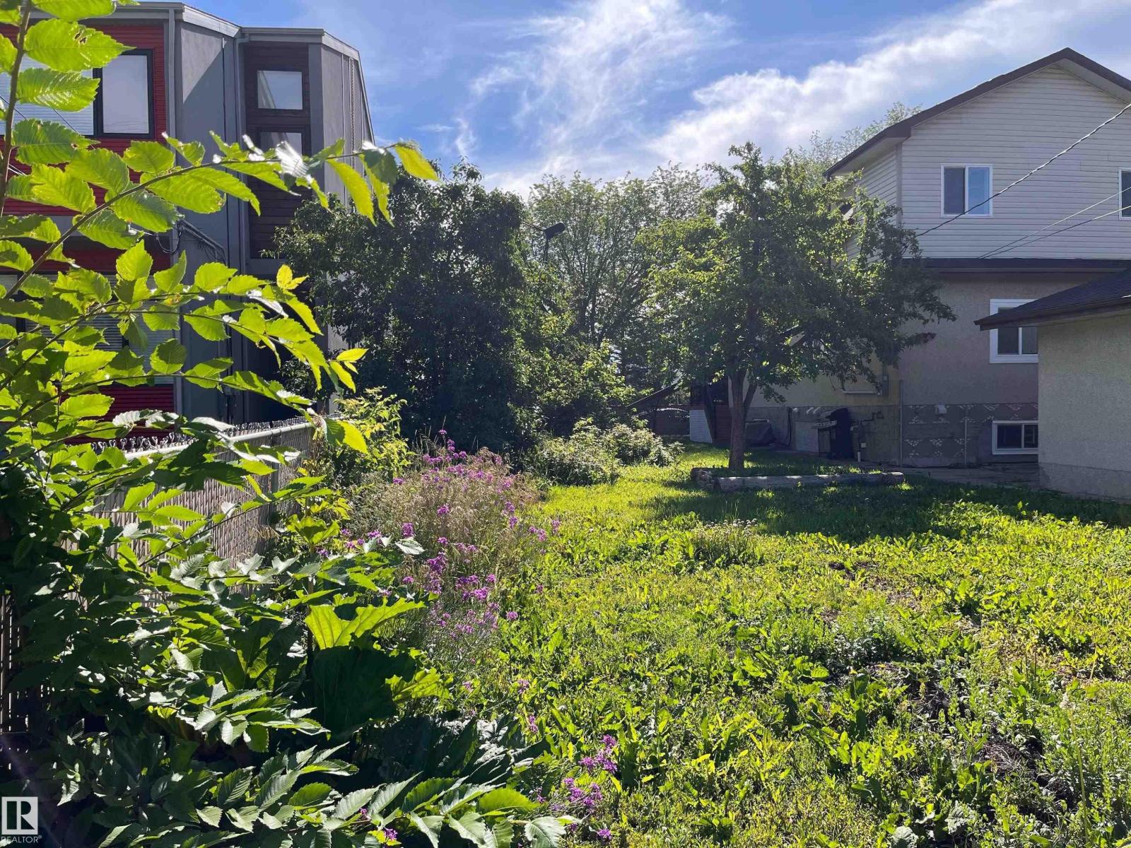 11910 76 St NW, Edmonton