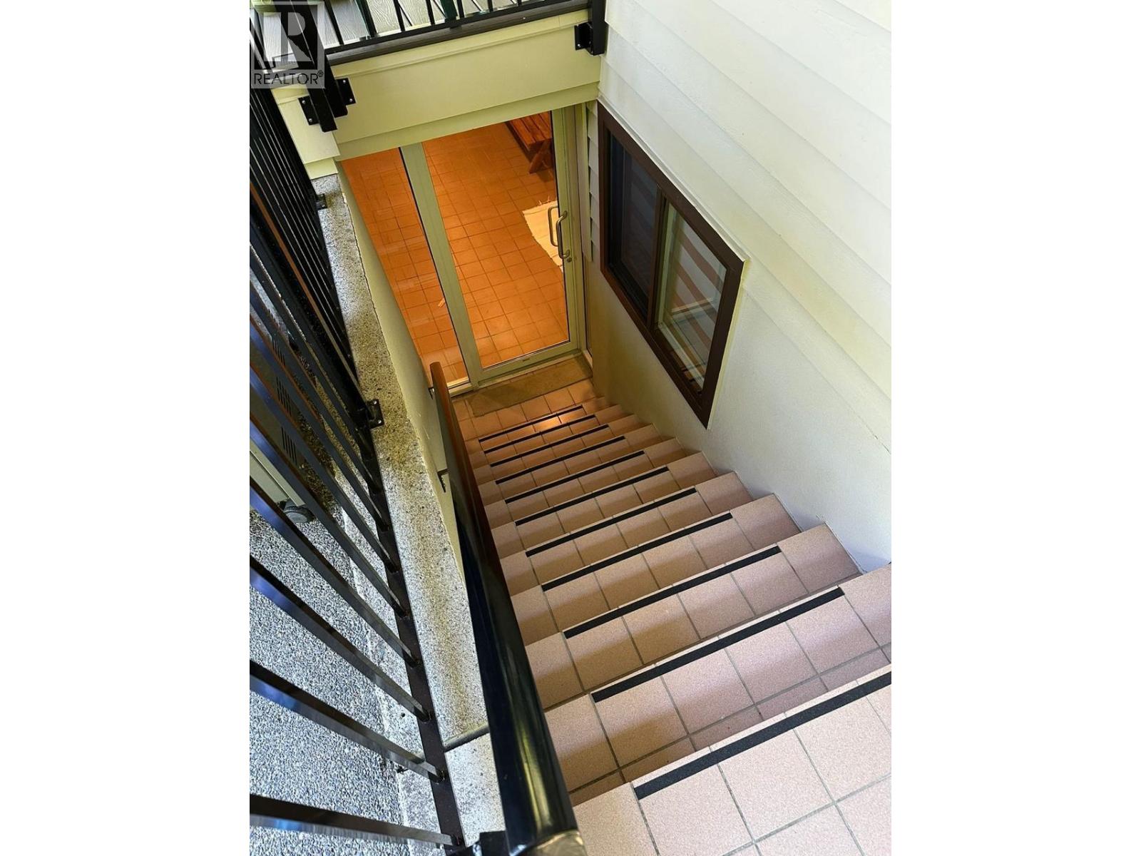 House in Vancouver - Image 7