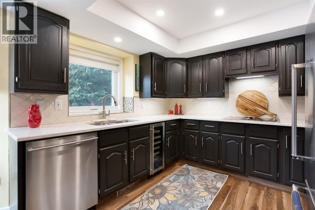 Single Family House for Sale in  Hawkview Manor Road NW Hawkwood Calgary 