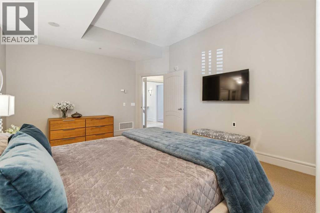 Single Family House for Sale in    Street SW Eau Claire Calgary 