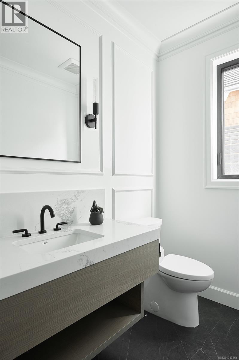  2314 Windsor Road, Oak Bay