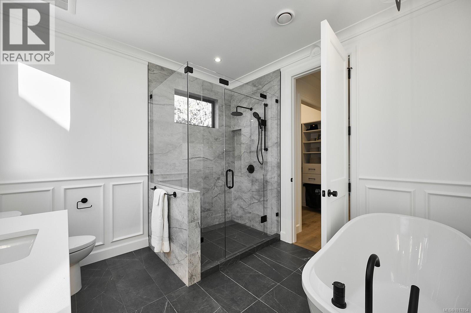  2314 Windsor Road, Oak Bay