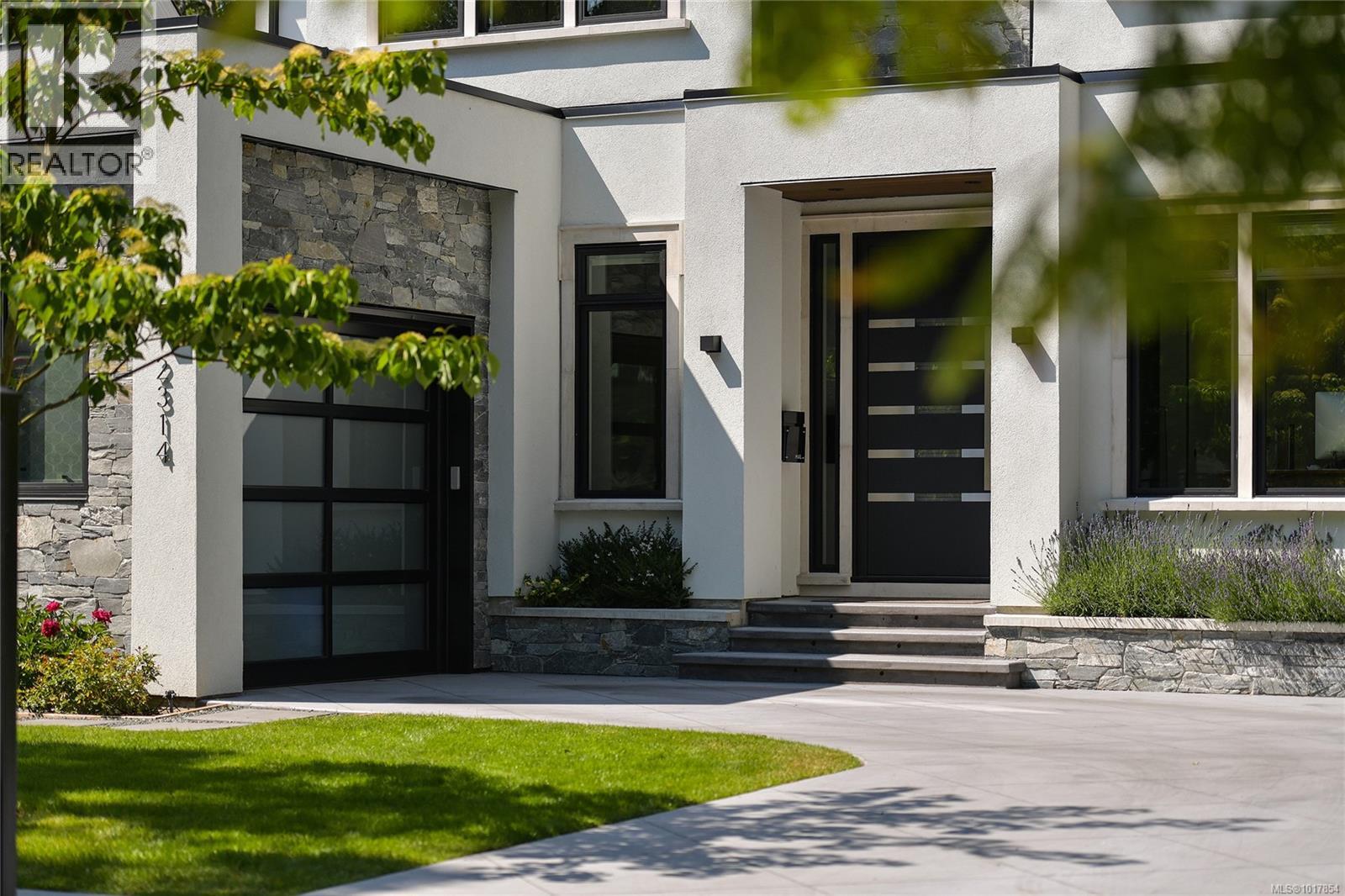  2314 Windsor Road, Oak Bay