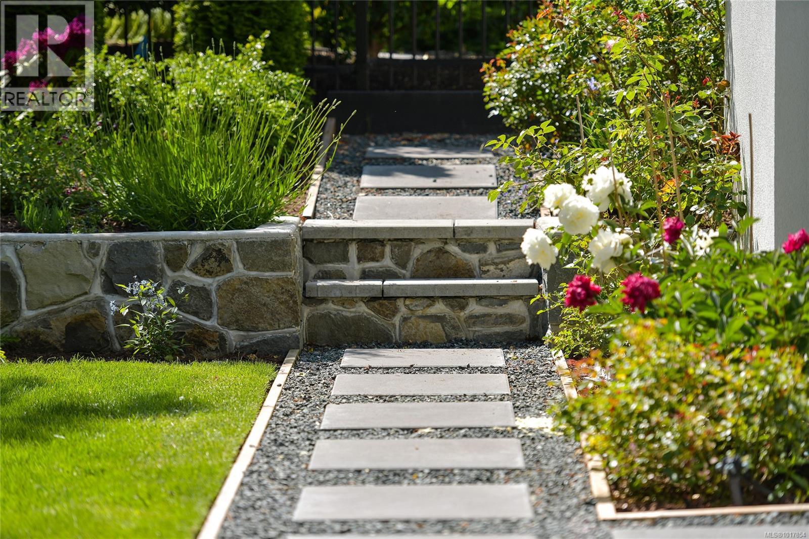  2314 Windsor Road, Oak Bay