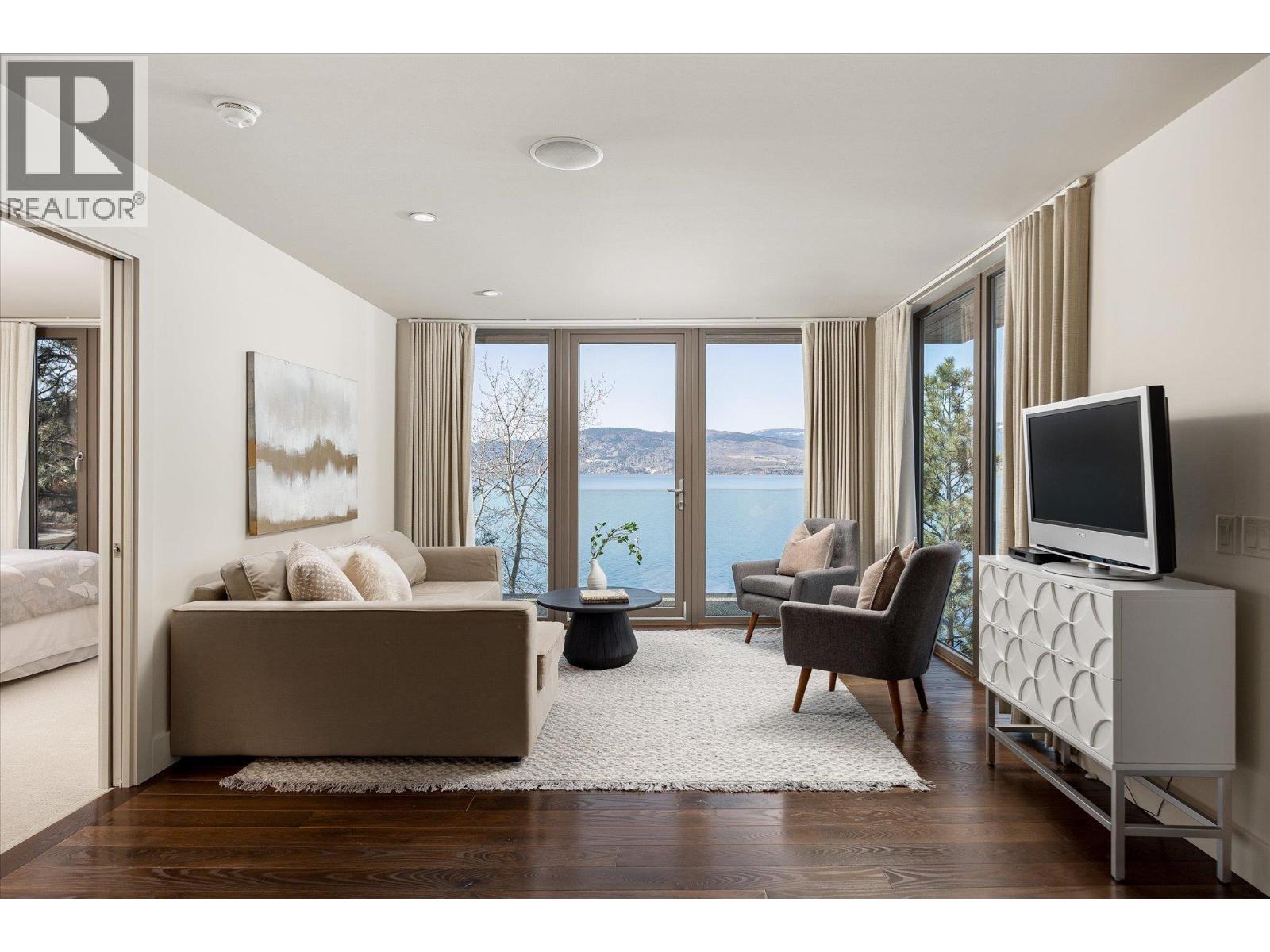  5560 Lakeshore Road, Kelowna