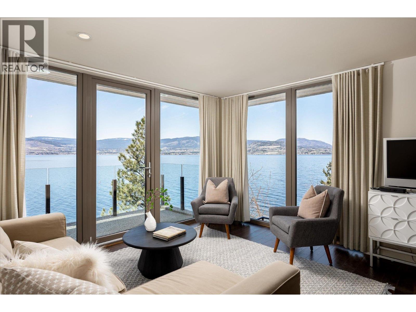  5560 Lakeshore Road, Kelowna