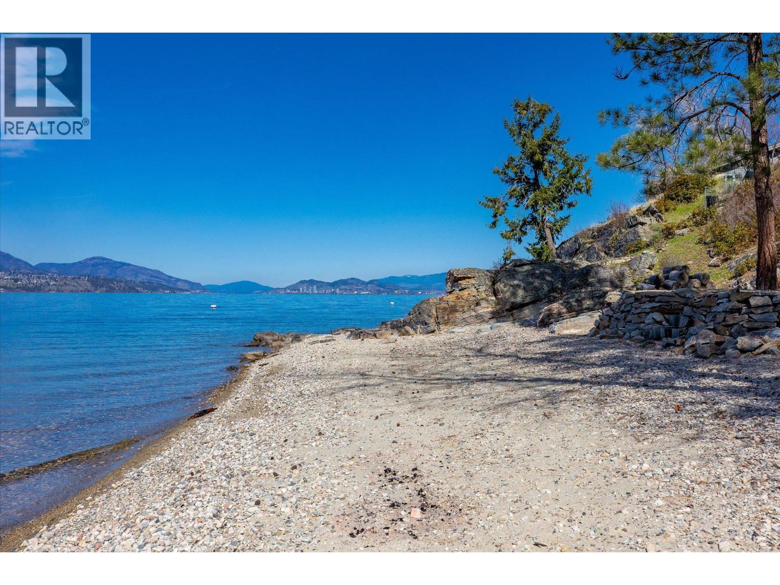  5560 Lakeshore Road, Kelowna