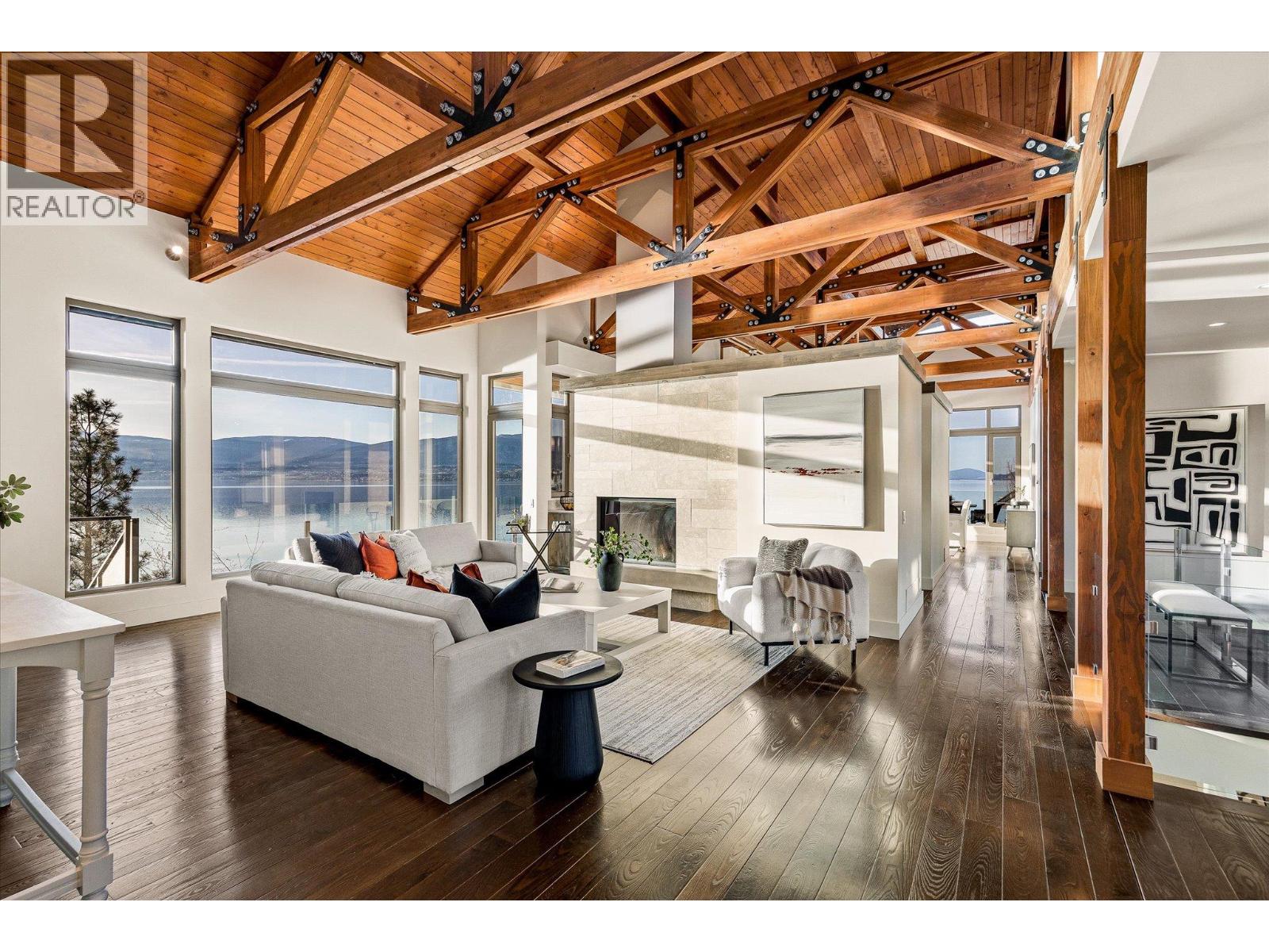  5560 Lakeshore Road, Kelowna