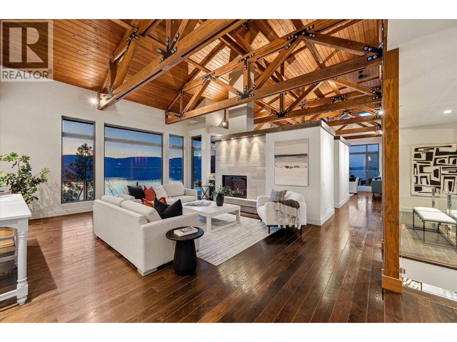  5560 Lakeshore Road, Kelowna