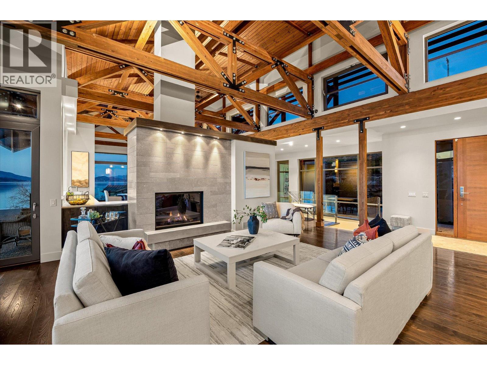  5560 Lakeshore Road, Kelowna