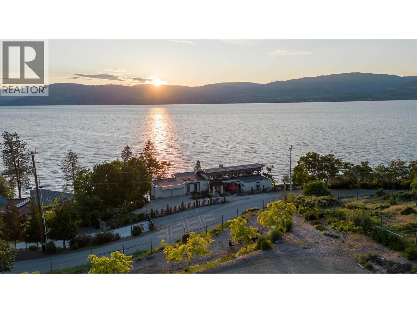  5560 Lakeshore Road, Kelowna