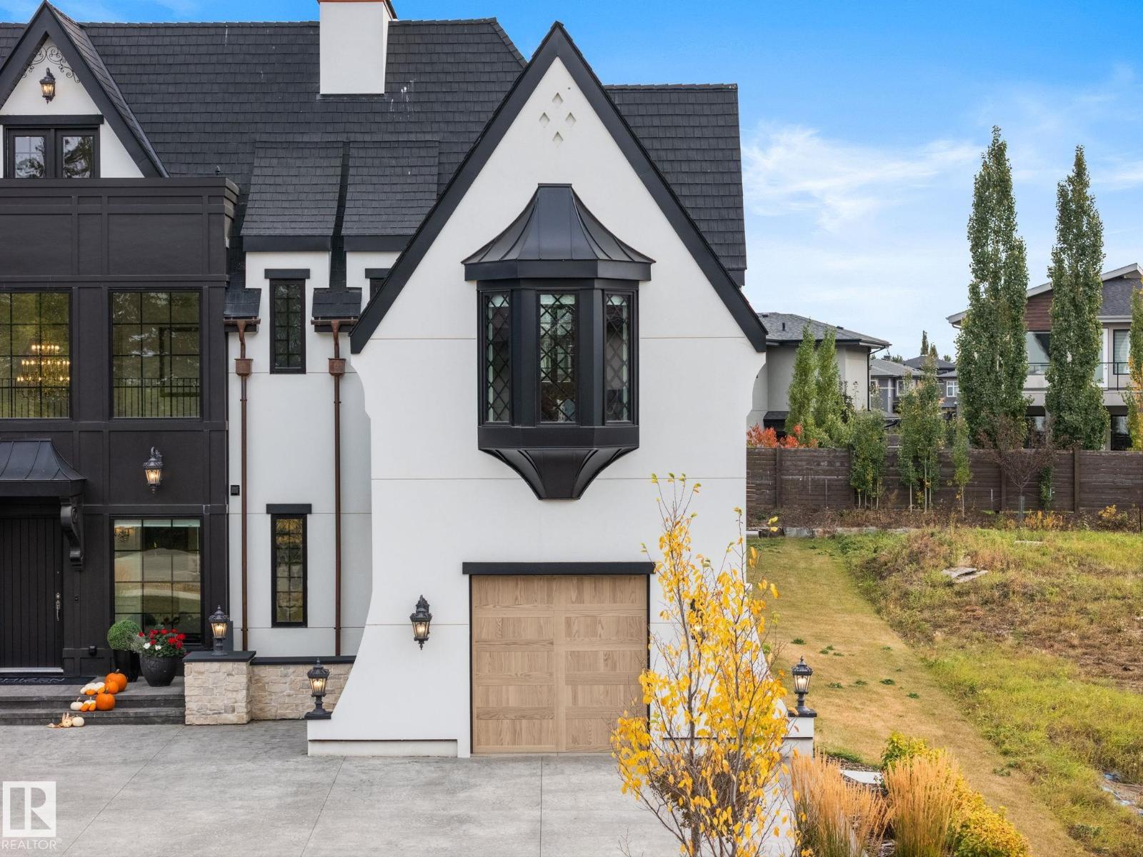 183 WINDERMERE DR NW - 3
