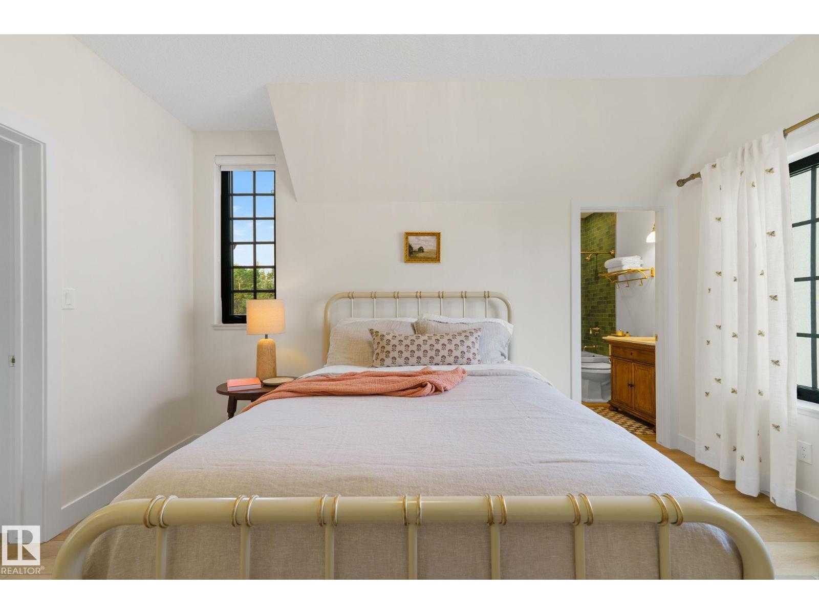 183 WINDERMERE DR NW, Edmonton