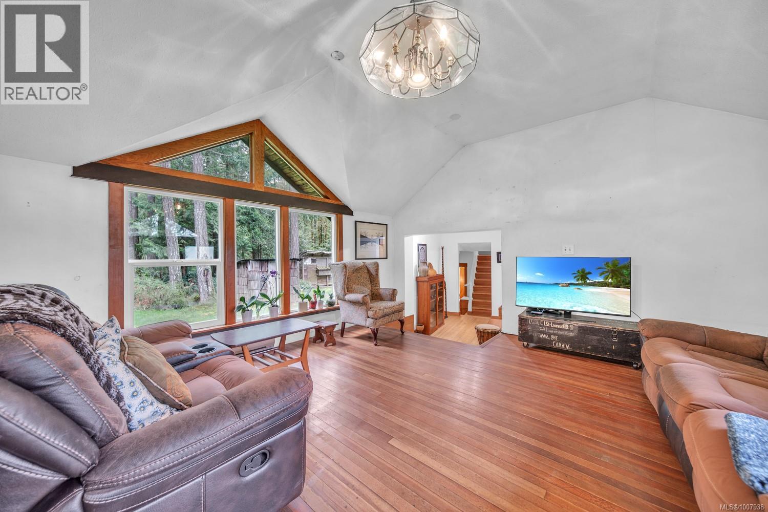 8706 Trans Canada Hwy, Chemainus