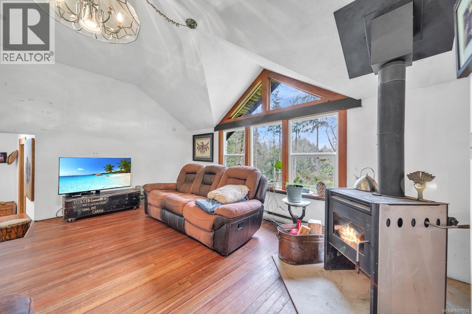 8706 Trans Canada Hwy, Chemainus