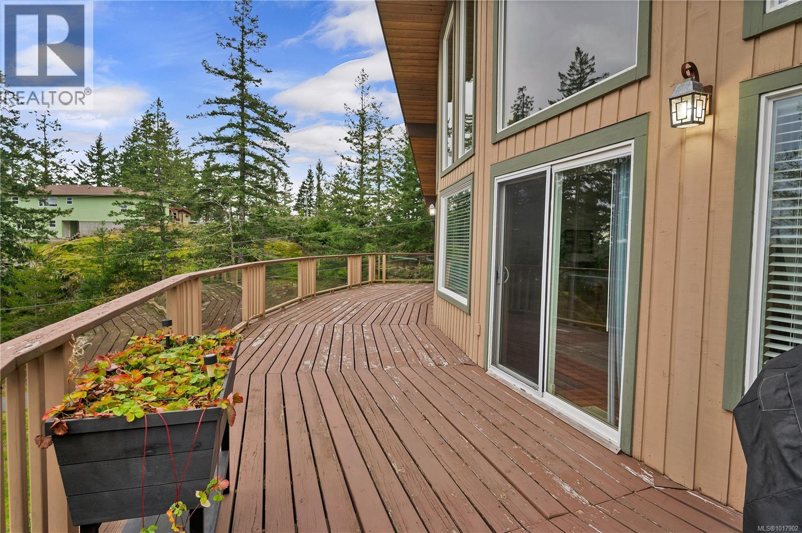 27A 620 Helanton Rd, Quadra Island