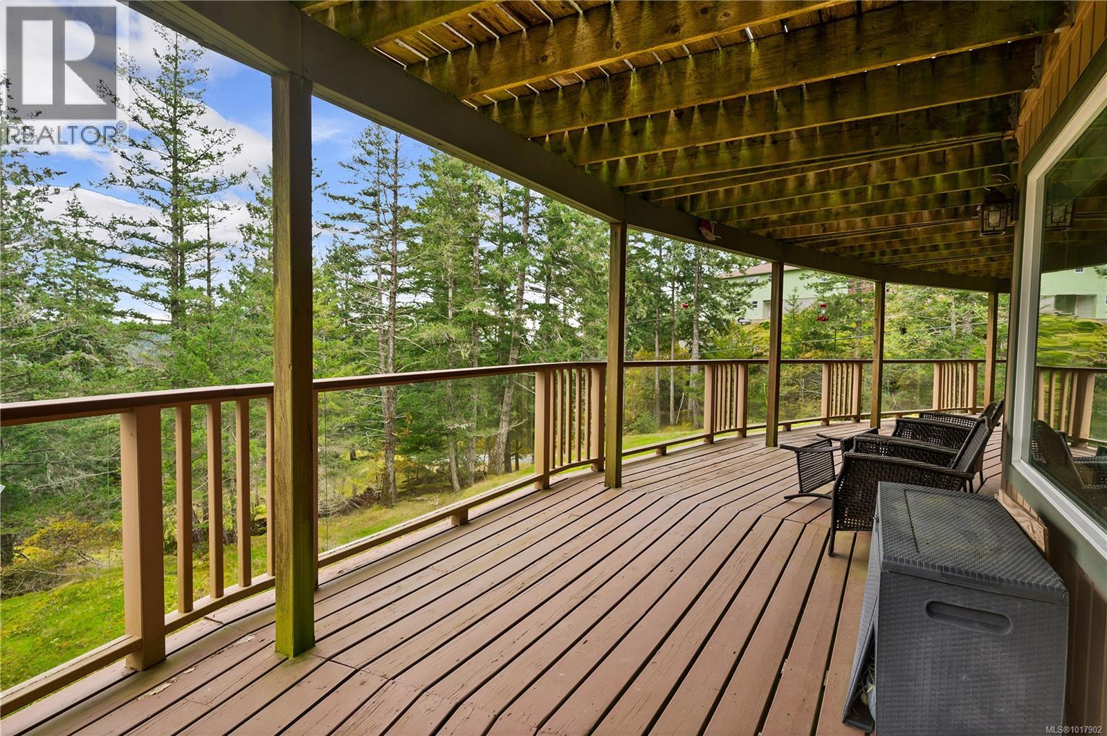 27A 620 Helanton Rd, Quadra Island