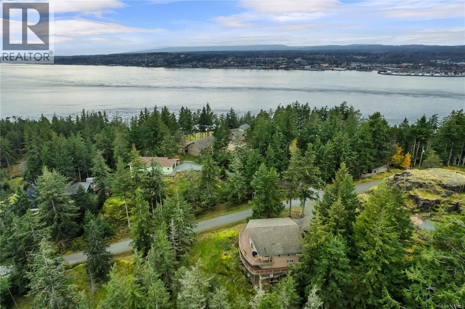 27A 620 Helanton Rd, Quadra Island