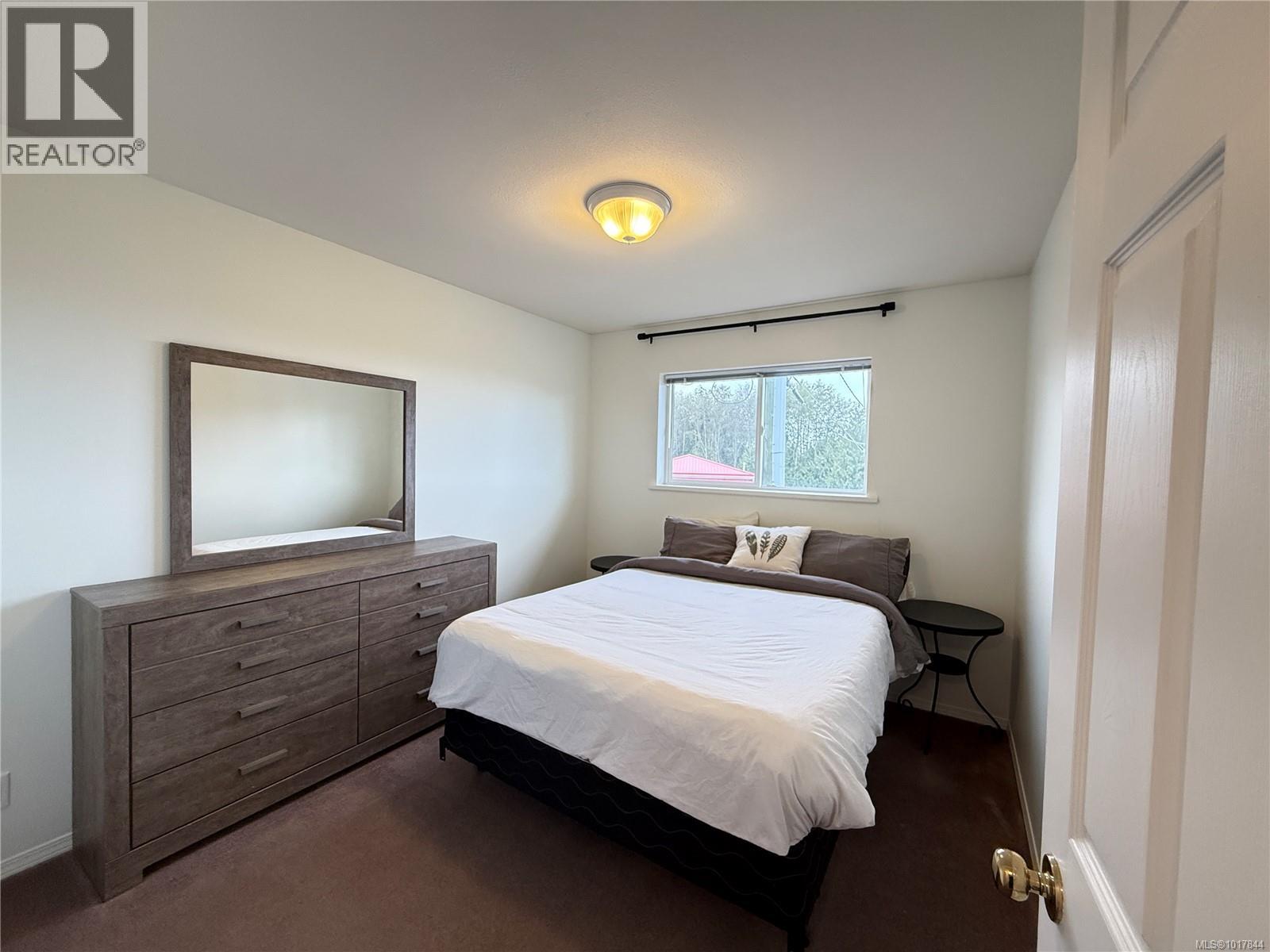 23 2697 Mine Rd, Port McNeill