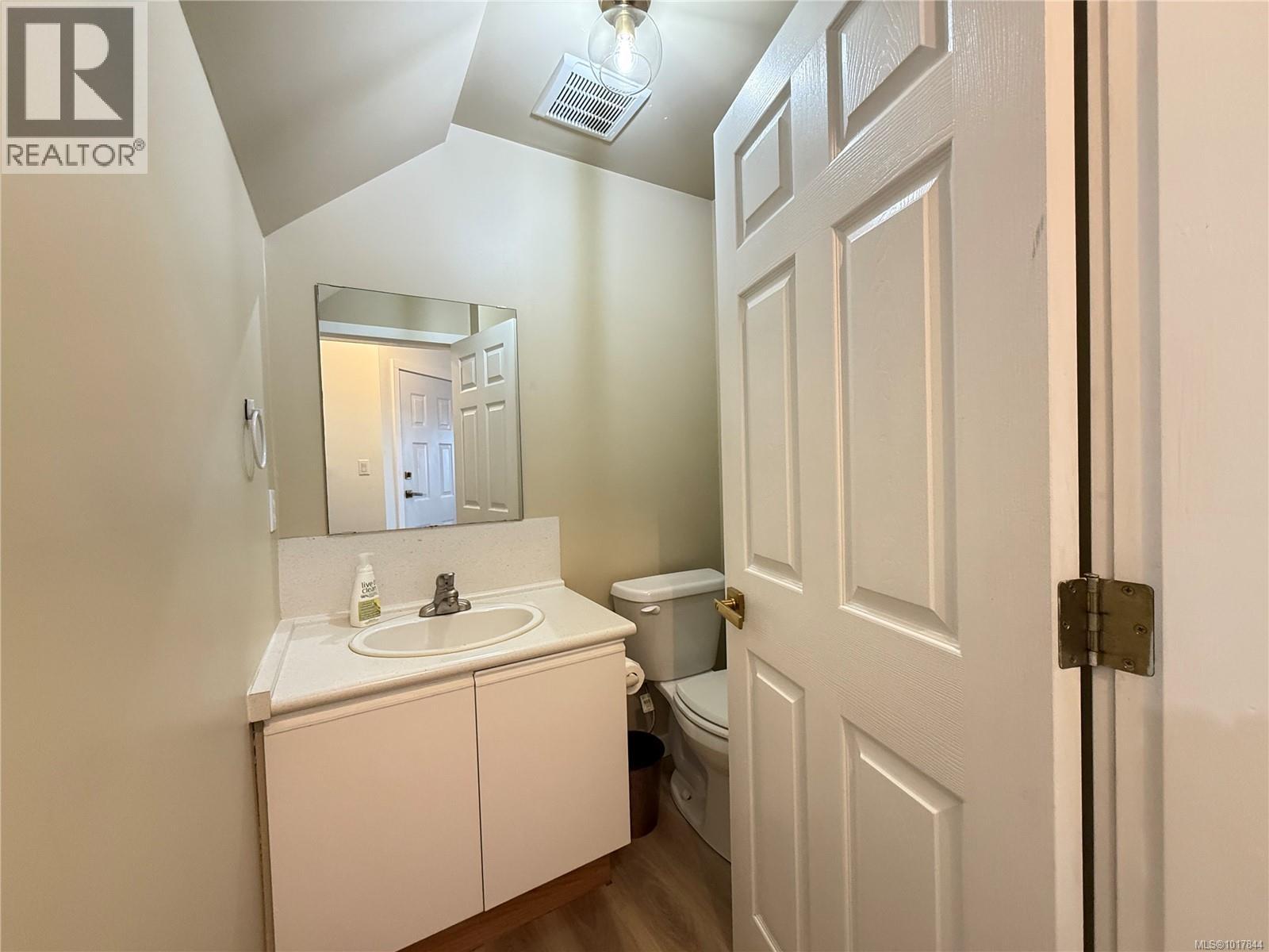 23 2697 Mine Rd, Port McNeill