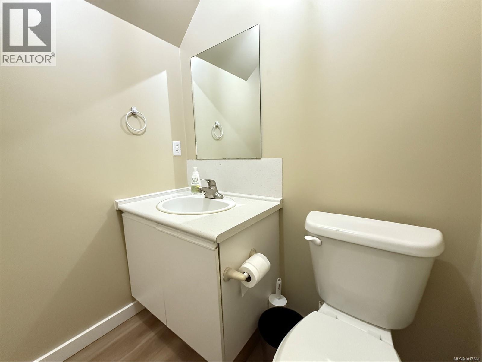 23 2697 Mine Rd, Port McNeill