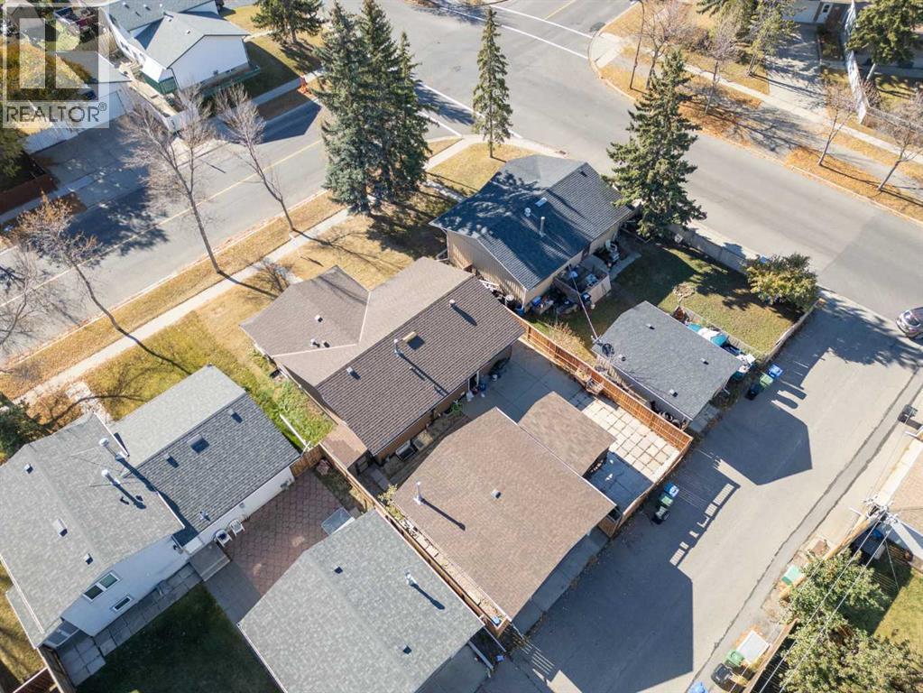Single Family House Bungalow for Sale in   Avenue NE Pineridge Calgary 