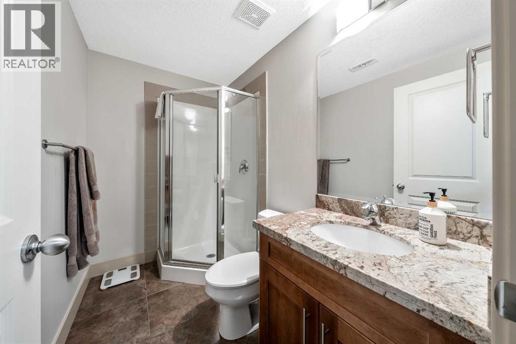 Single Family House for Sale in    Avenue NE Renfrew Calgary 