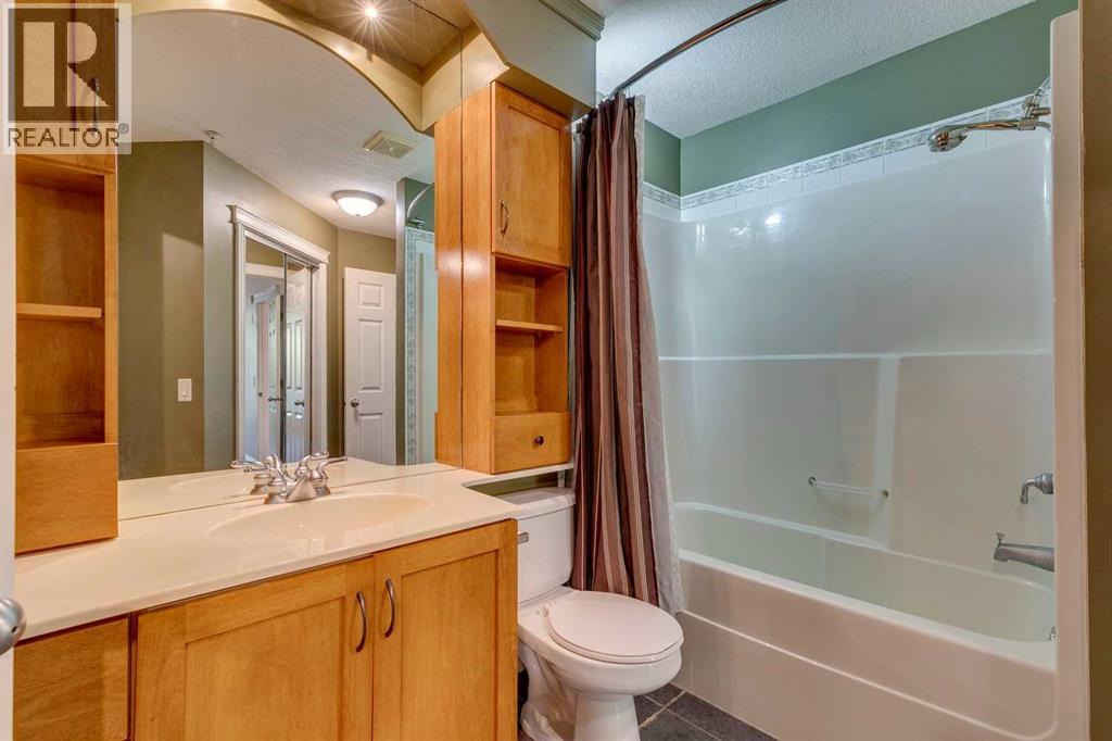 Single Family House for Sale in   Hemlock Crescent SW Spruce Cliff Calgary 