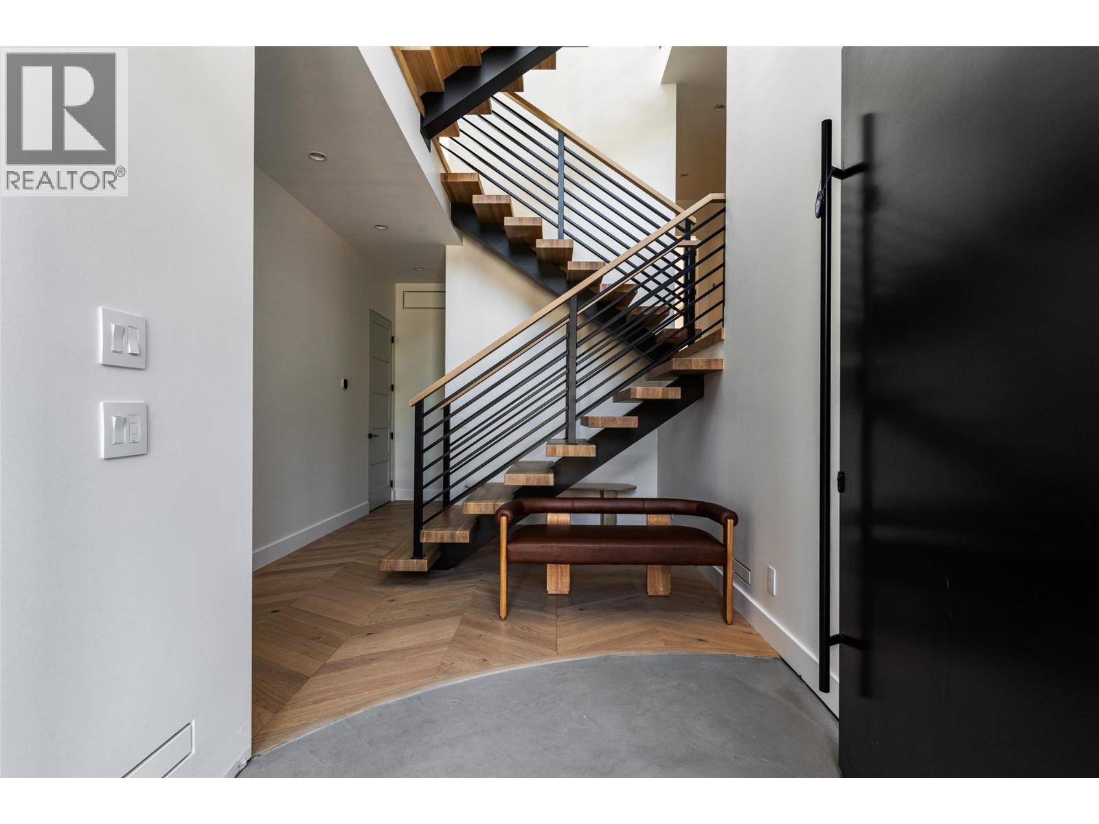 2843 Lakeridge Road, West Kelowna