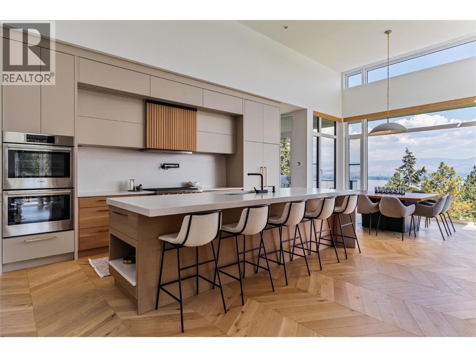 2843 Lakeridge Road, West Kelowna